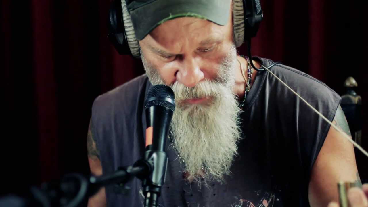 Studio Brussel: Seasick Steve - Keep On Keepin' On (live)