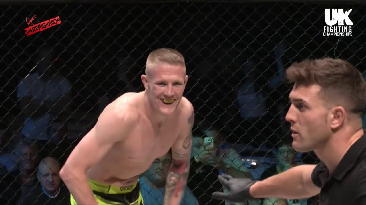 #UKFC5 - Amateur Lightweight Title - Martin Chester vs. Saqib Khan