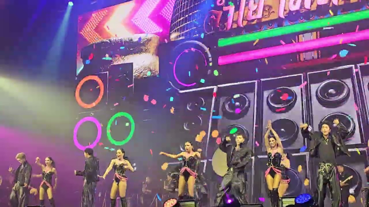 #แสดงสดลำไย_ไหทองคำ กระหึ่มฮอลล์ กระฉ่อนทั่วโลก งาน Summer Sonic2015 เมืองทองธานี #คนไคเติบ