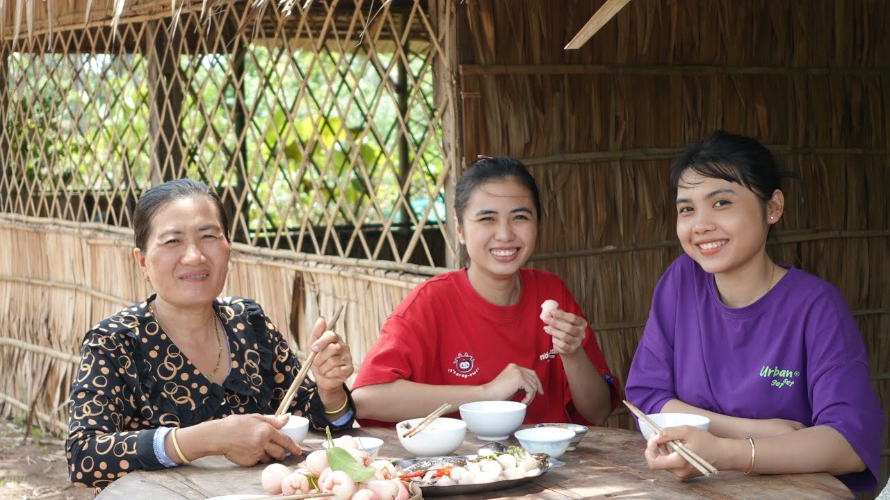 Trái Mận Nhỏ Nhưng Có Võ Đem Hấp Với Cá Lóc Ngon Quá Trời #128