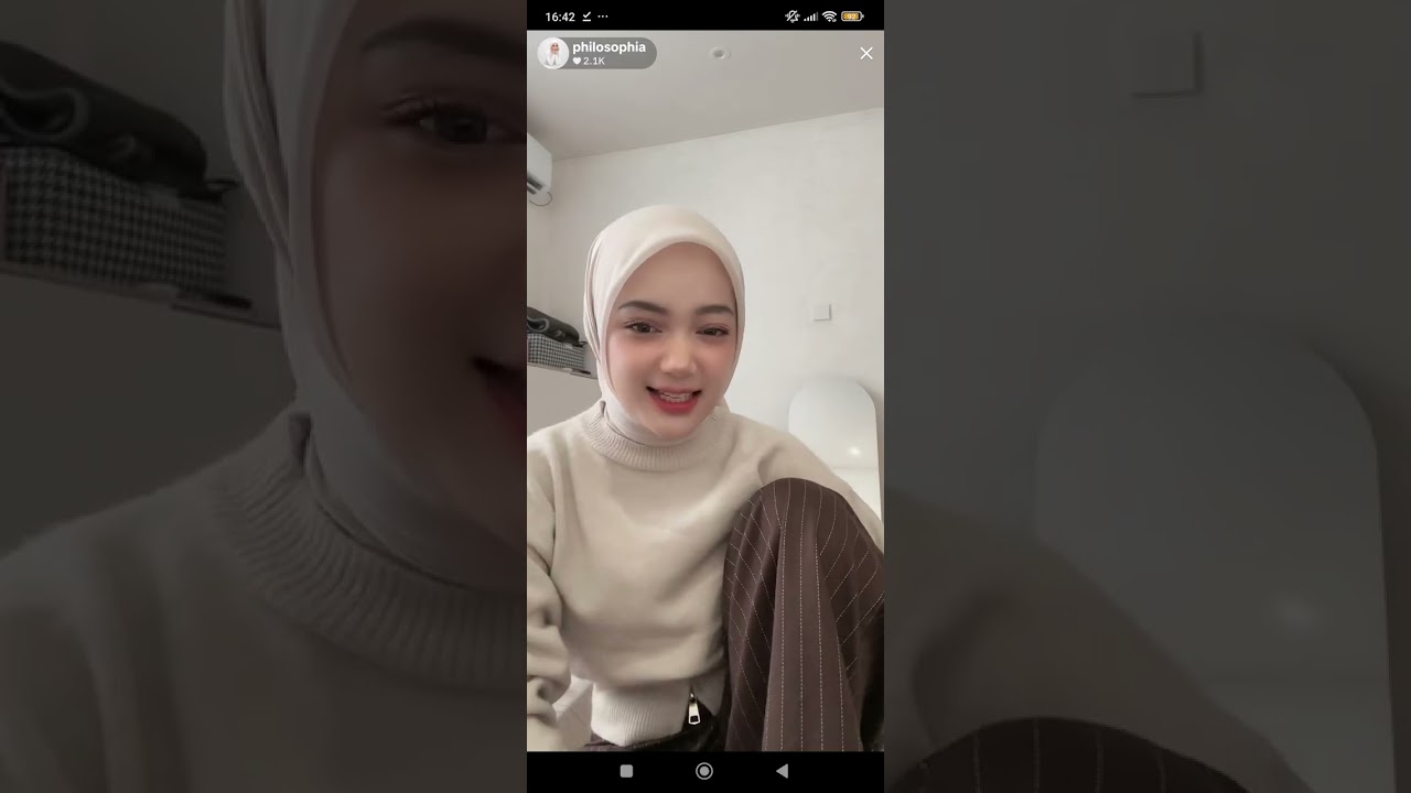 YALIL ARABIAN GIRL BEAUTIFUL