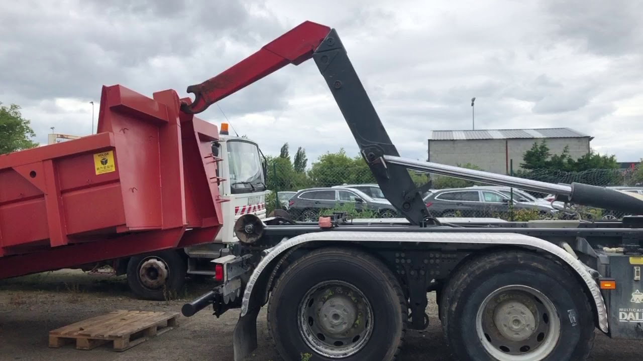 Vidéo SCANIA P 410 6x4 Poly benne Dalby