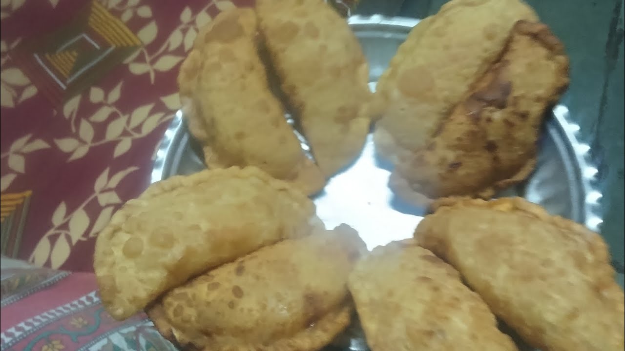 ओल्या नारळाच्या करंज्या 🤩 मराठी रेसिपीज 