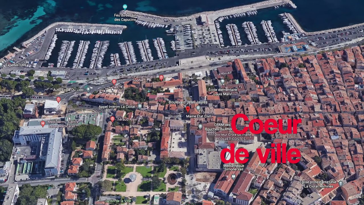 A vendre, La Ciotat, Appartement T2 avec terrasse et place de parking, en face du jardin de la ville
