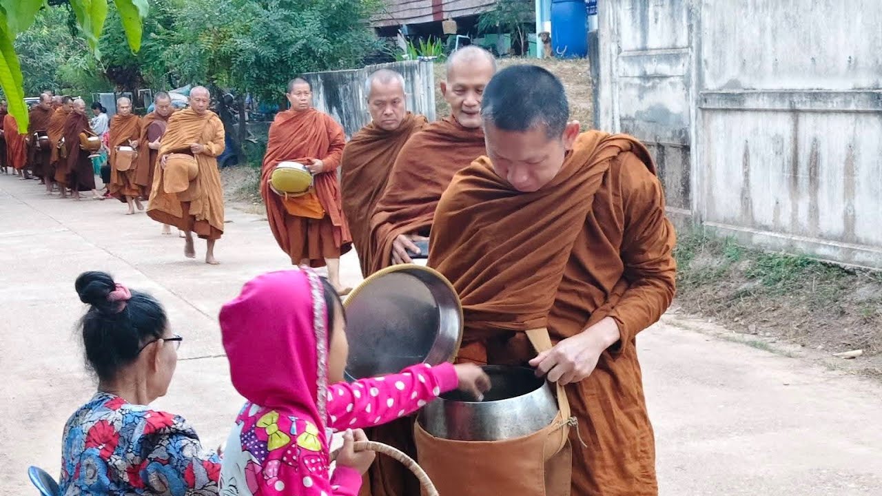  ท้าวสักกะบำเพ็ญวัตรบท ๗ ประการ
