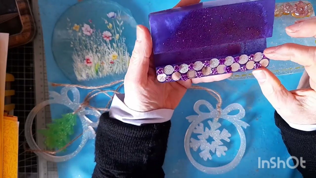 Playing with resin part 2 - unmolding and finishing off.
