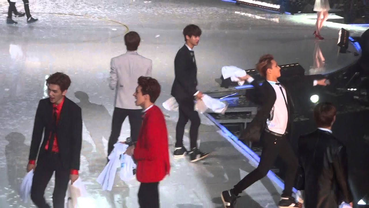 [Fancam] 140809 All Artists Ending KCON 2014