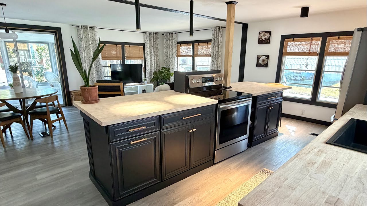 $79,900  Designer-Remodeled & Furnished 2BR/2BA Home Tour | 4217 Pittenger Dr Sarasota, Florida