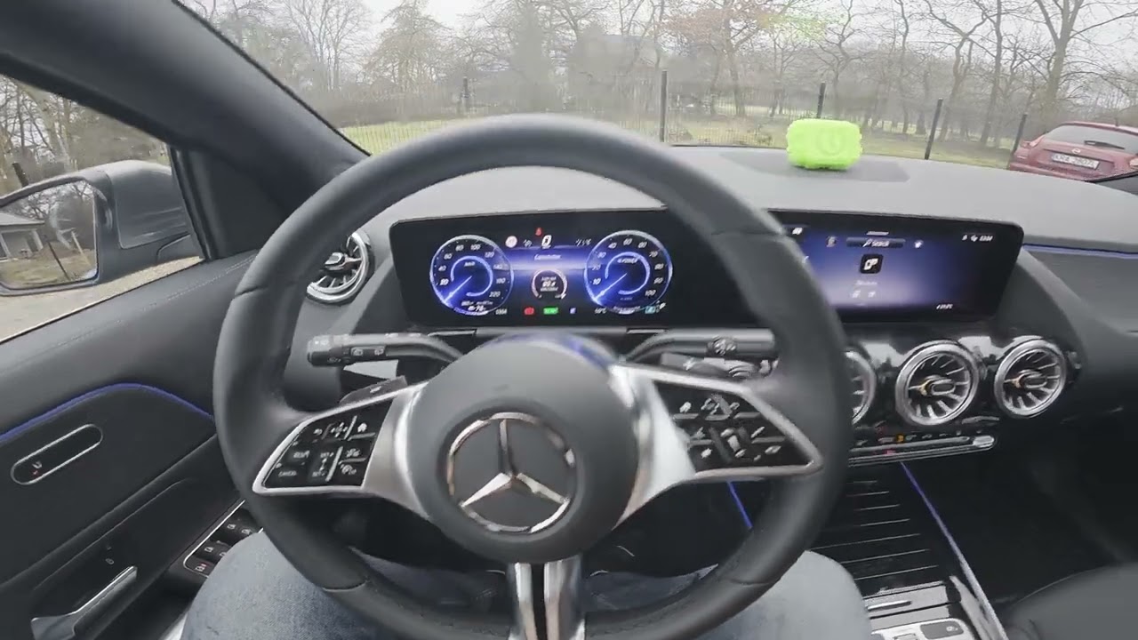 MERCEDES-BENZ EQA &mdash; Как включить плавное затухание звука для предупреждений