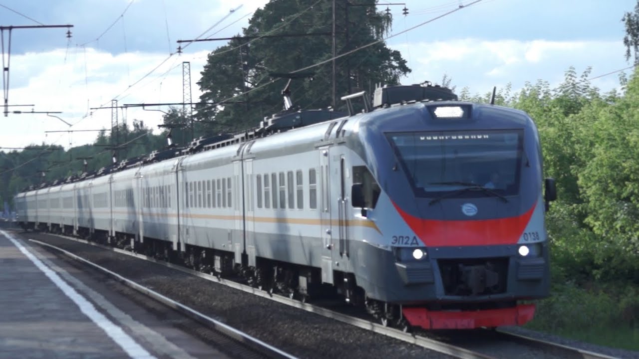 A more modern and comfortable suburban electric train
