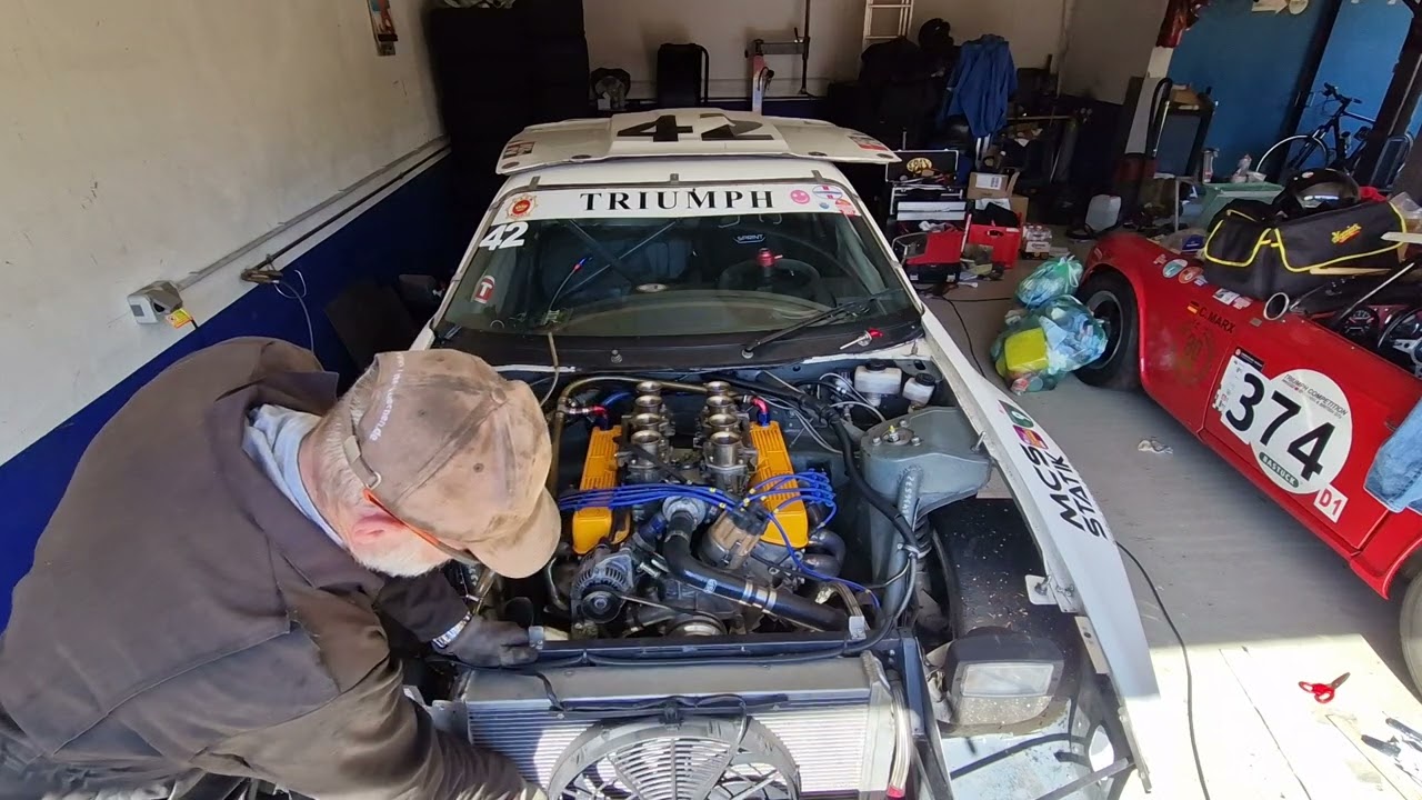 Triumph TR8 IMSA GTO engine fire up an checking