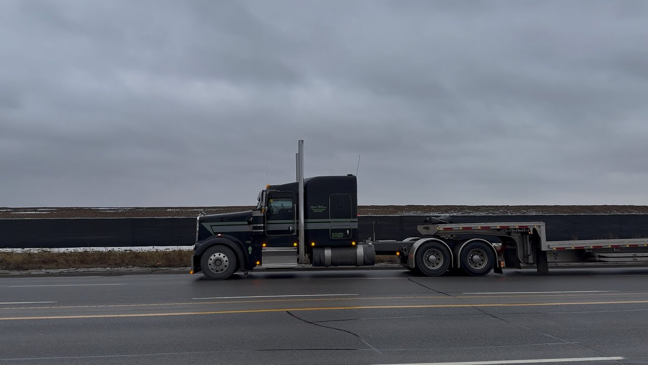 Truck spotting in Alliston Ontario 