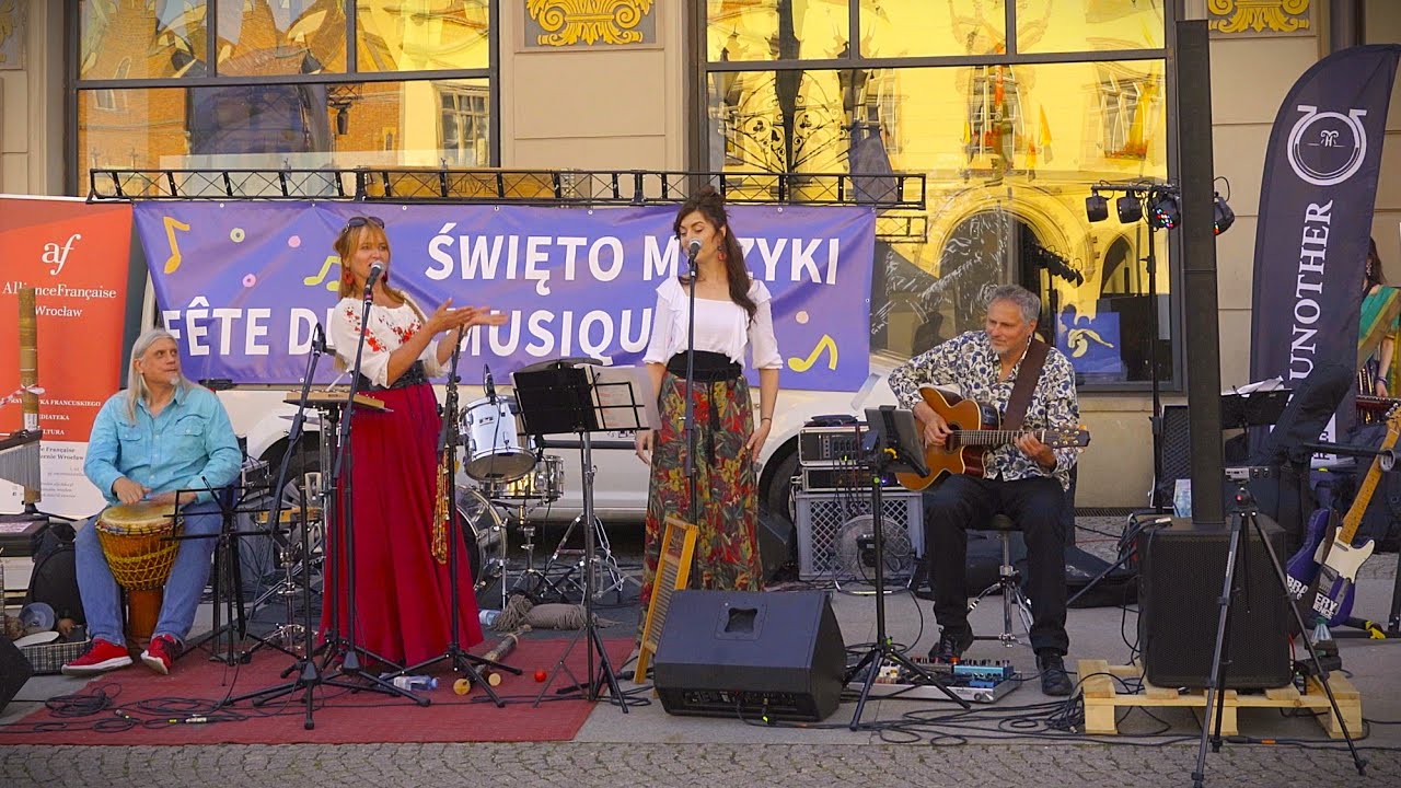 W różowym kąkolu - Kałamarscy/Grzelak/Pietrzak sł. Małgorzata Zwierzyk - Krzak