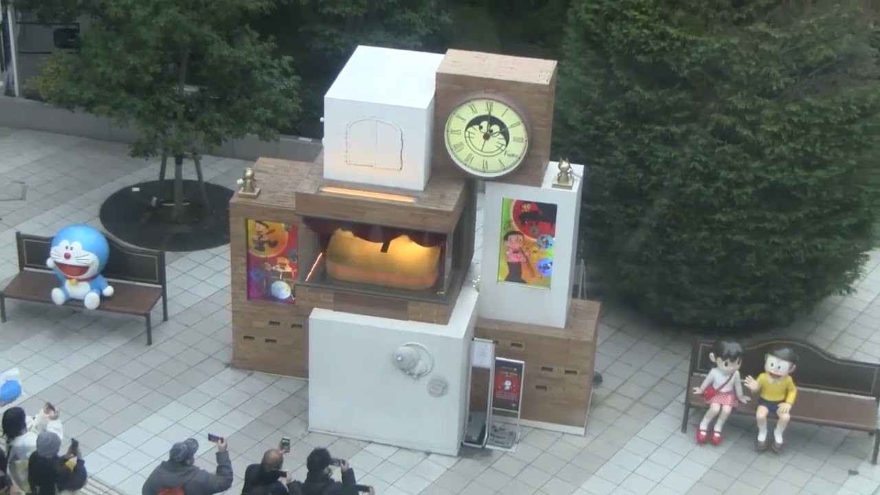 20251228どらえもんスクエア上から音無し