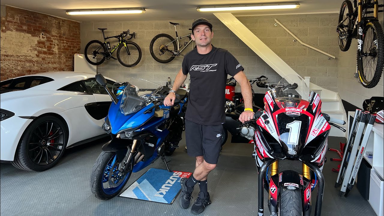 WELCOME TO MY NEW GARAGE AND TROPHY ROOM 🏆 (sous titres🇫🇷)