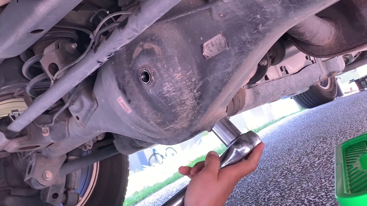 Prado rear differential Oil