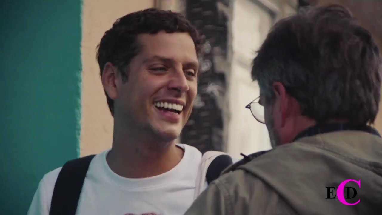 Eduardo Casanova rompe el silencio sobre el VIH en ‘Sidosa’, su documental más personal con Évole