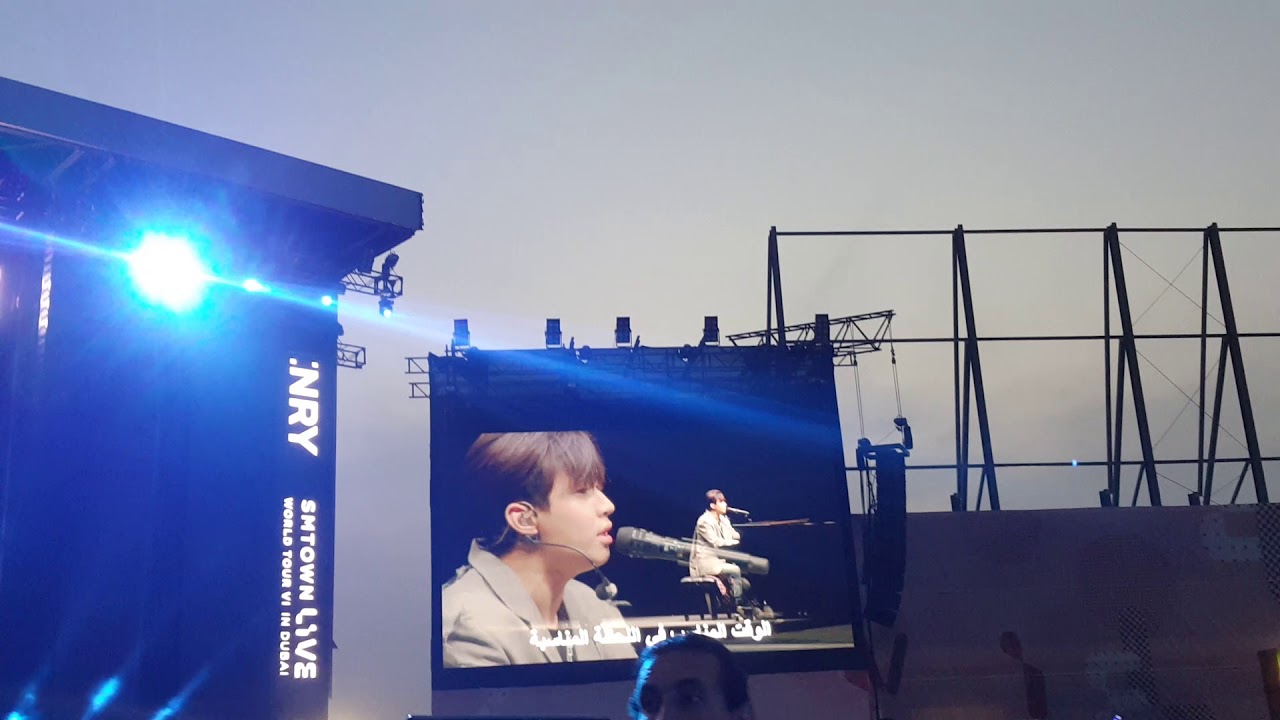 060418 SMTOWN LIVE WORLD TOUR in Dubai Henry - It's You
