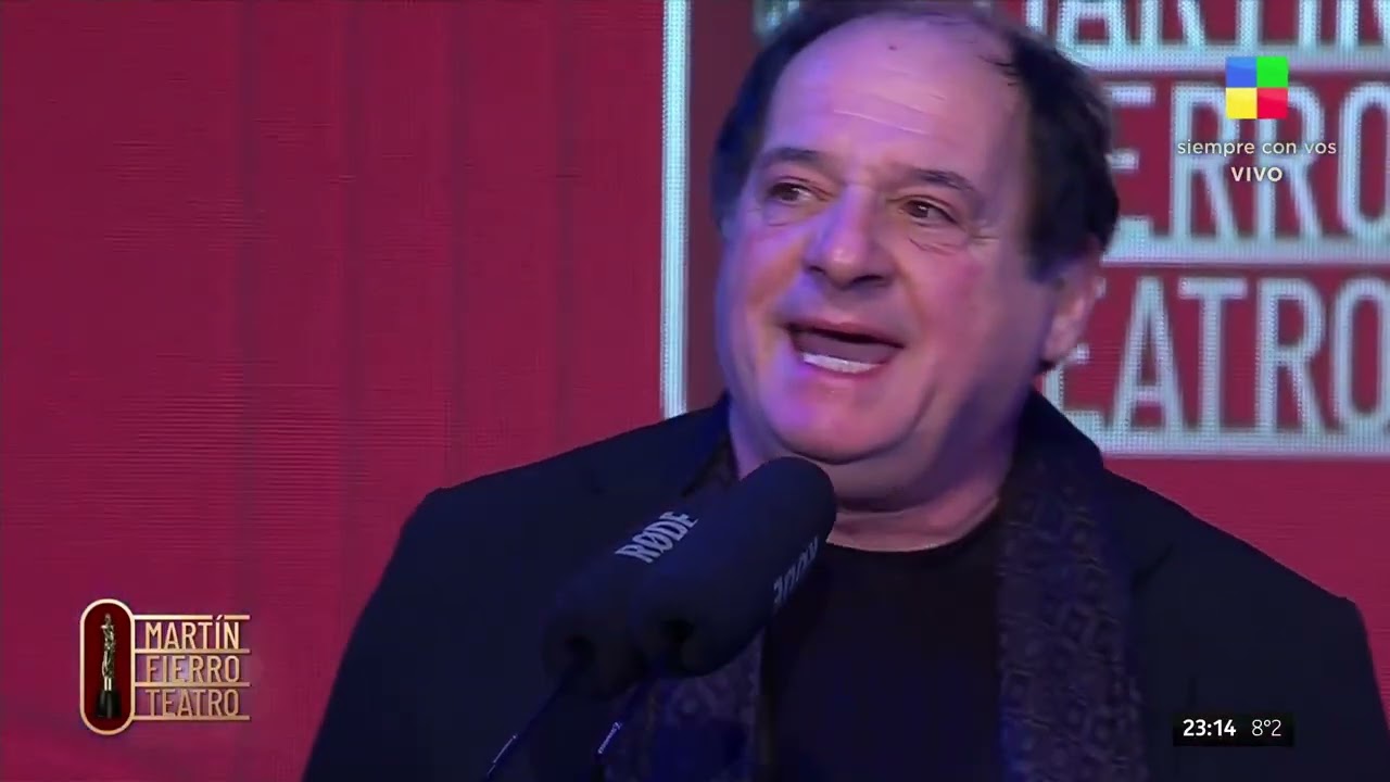Julio Chávez RECIBIÓ EL MARTÍN FIERRO A LA TRAYECTORIA POR SUS 50 AÑOS EN EL TEATRO 23/6/25