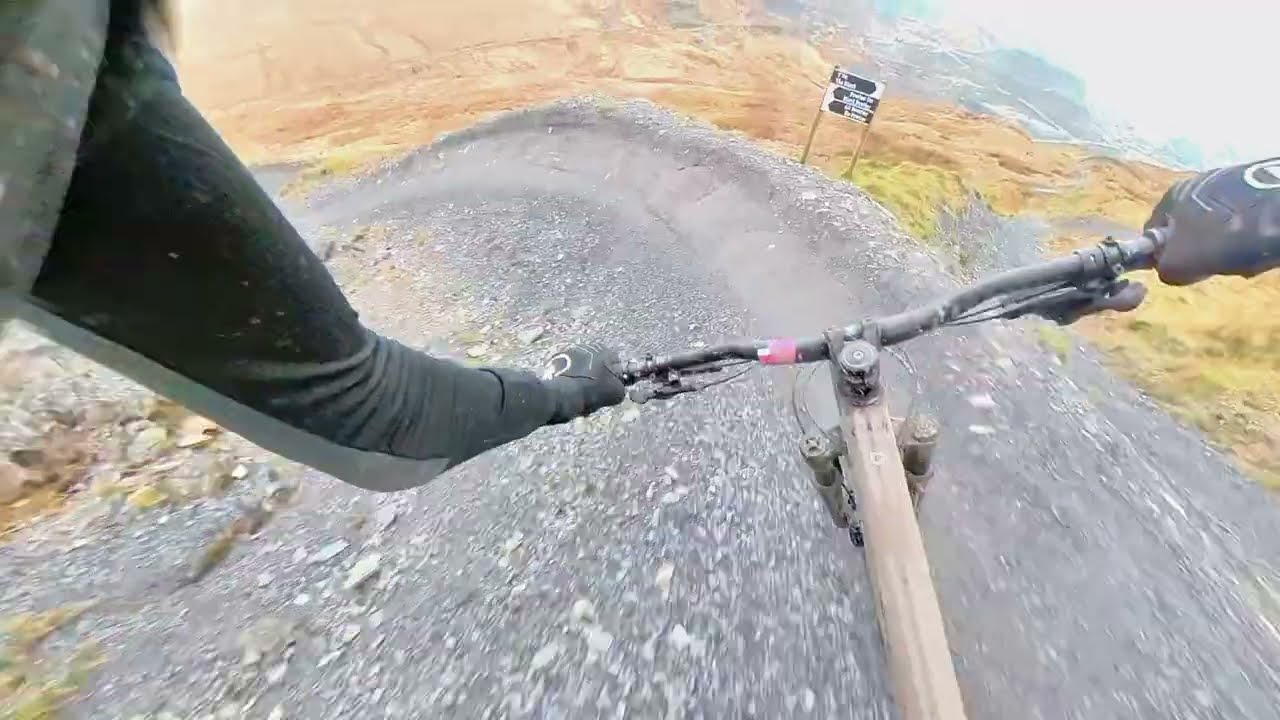 MTB Antur Stiniog - Black Powder (Black) - Mar-25