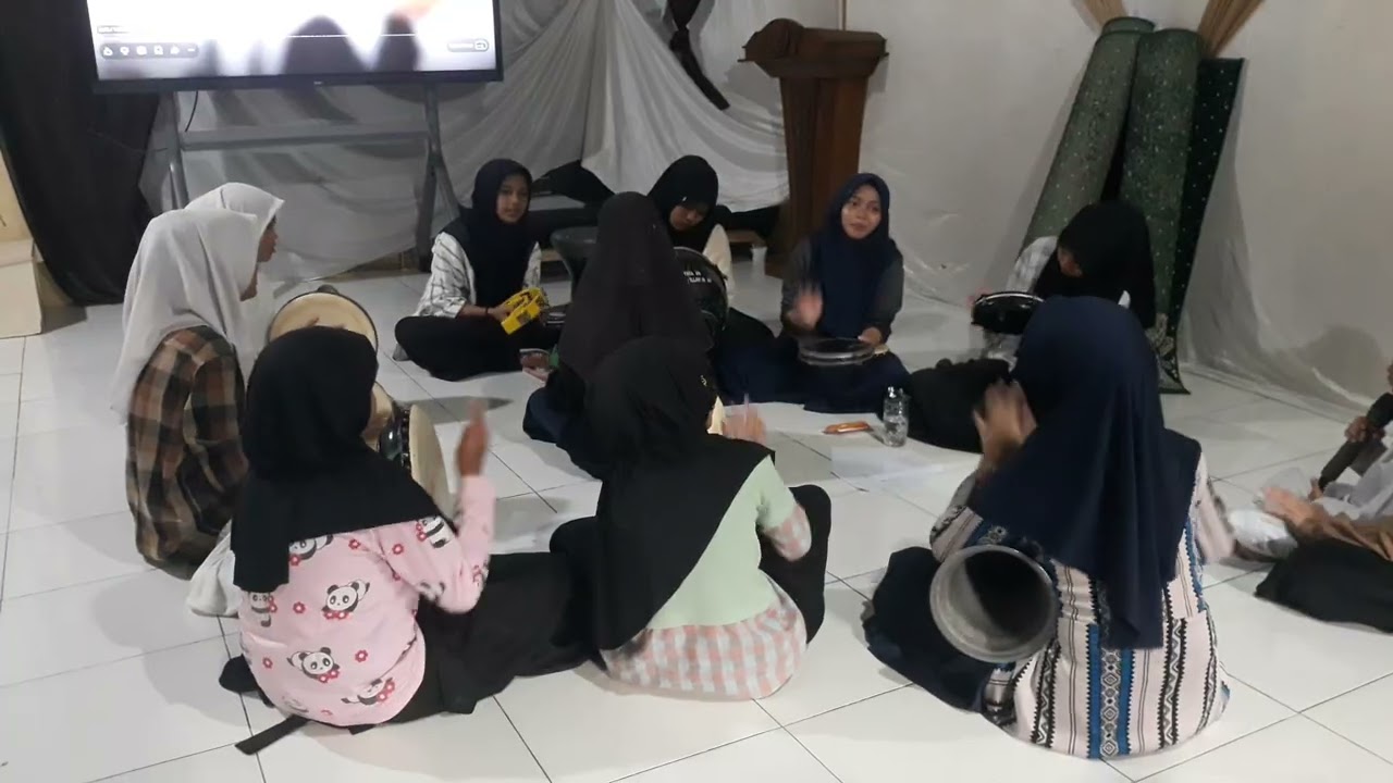 Hadroh Fatimah Azhara Vokalis  Gus arkhan  SD Kelas II Cq