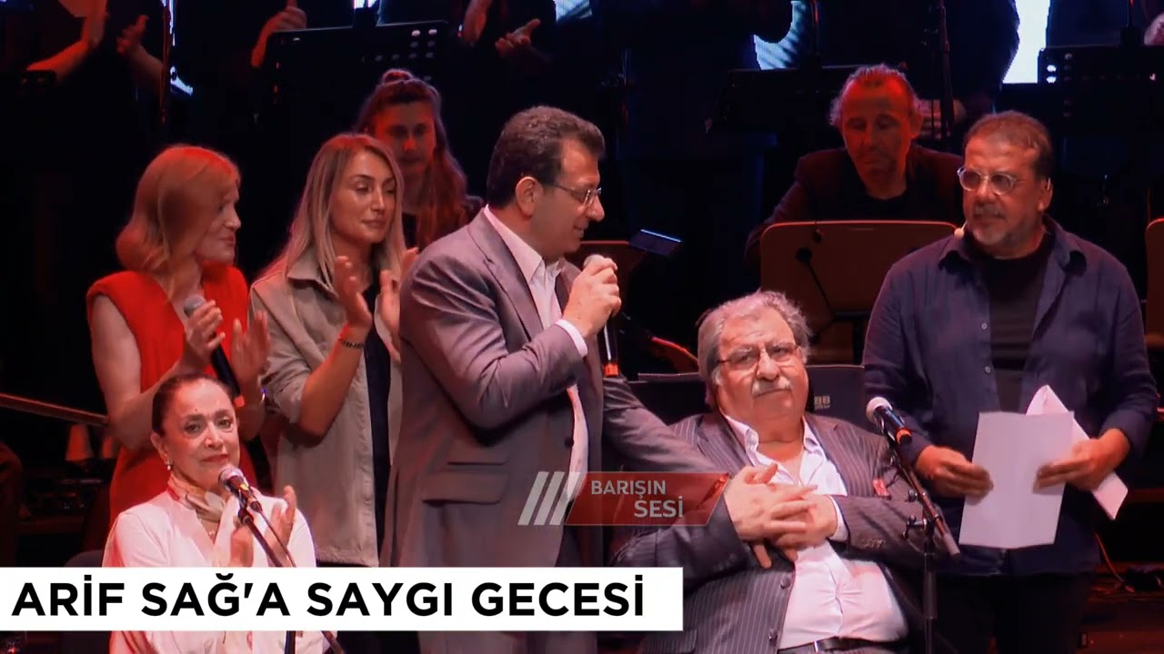 Arif Sağ Saygı Gecesinde Coşkulu Anlar