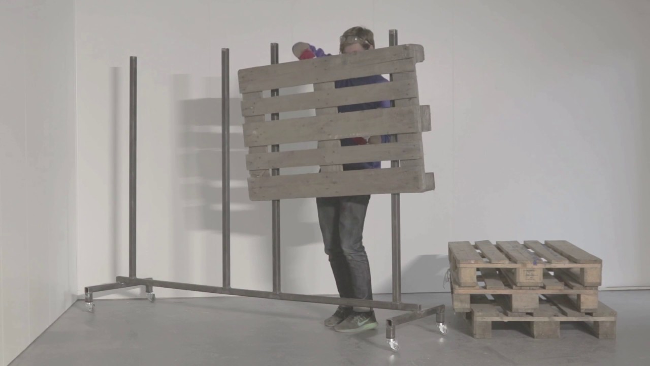 DIY Project: Dividing Wall on Wheels