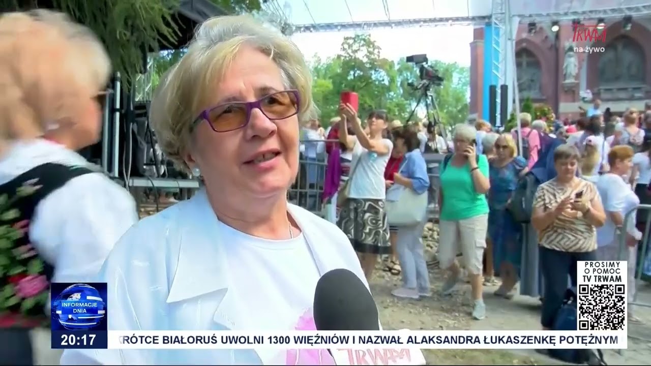 Pielgrzymka kobiet i dziewcząt do Piekar Śląskich