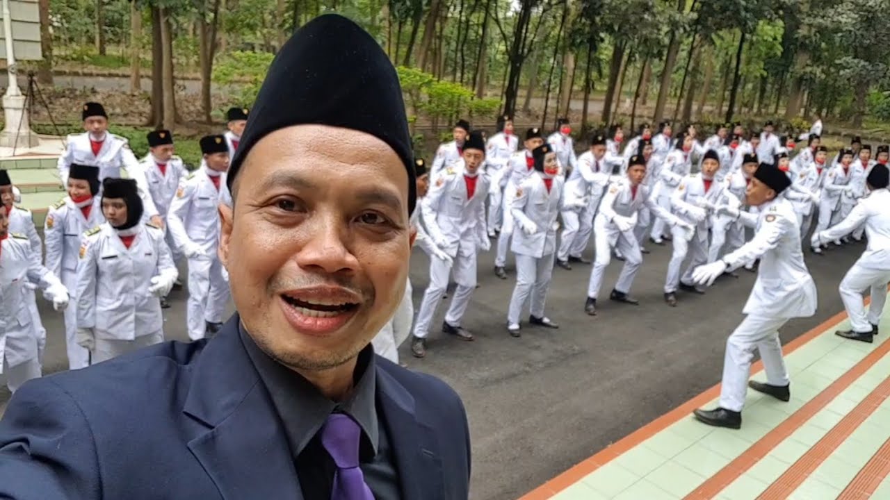 YEL-YEL PASKIBRA PESANTREN AL-ZAYTUN INDRAMAYU SELESAI TUGAS PENGIBARAN UPACARA 17 AGUSTUS 2022