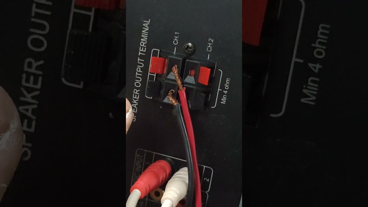 Nghịch ngợm con amply Jarguar Pa 506N xịn với loa full jbl bass 50 coil 100. Lh số zalo 0909293409