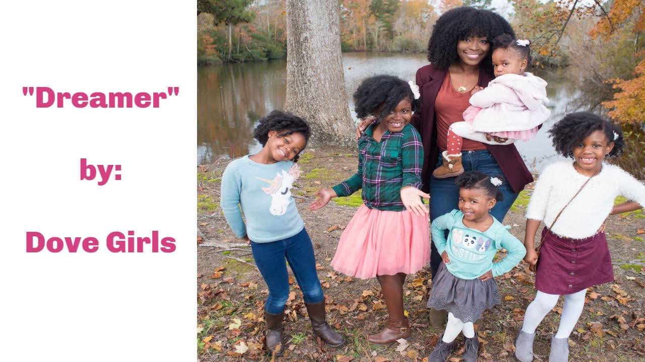 Girls sing with mommy | 
