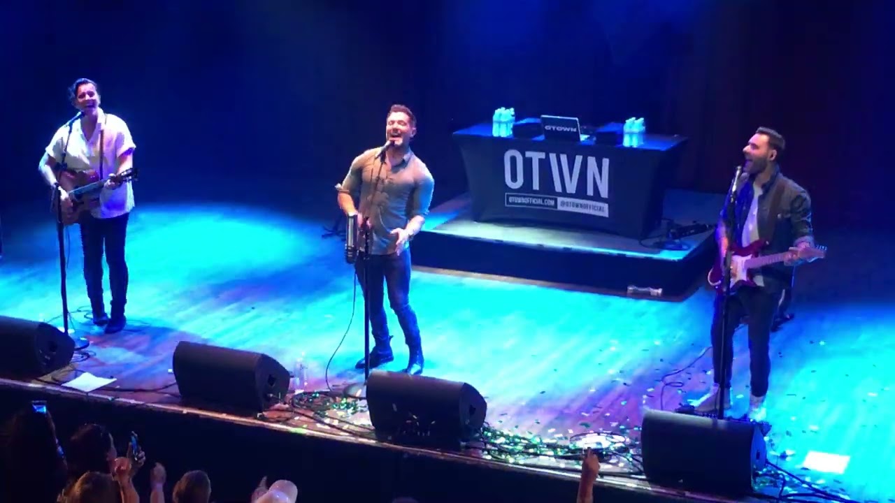 BBMAK performs "Back Here". Pop 2000 Tour - Cleveland OH - July 27, 2023.