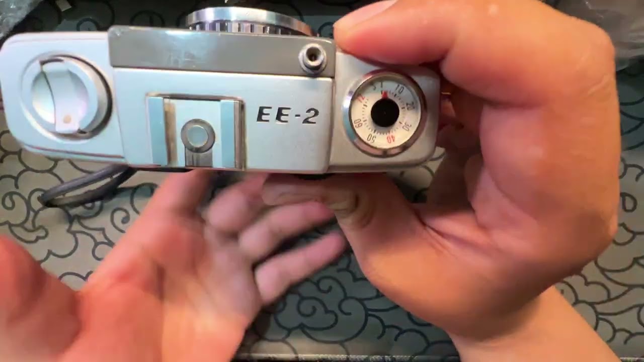 Olympus EE-2 halffame