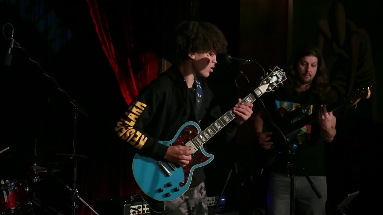 Brandon Taz Niederauer - Ain't No Sunshine (Bill Withers) - 1/29/2021
