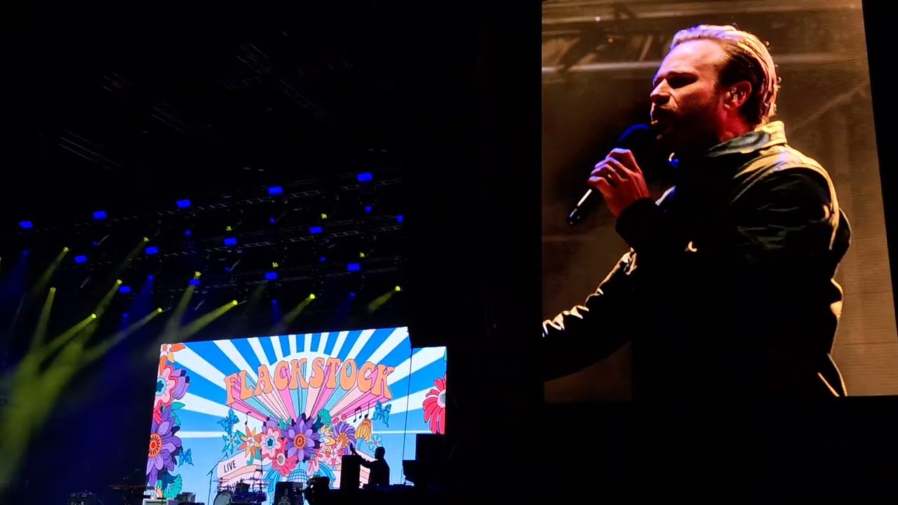 Olly Murs - Sweet Caroline (Flackstock, Englefield House, 24.07.2023)