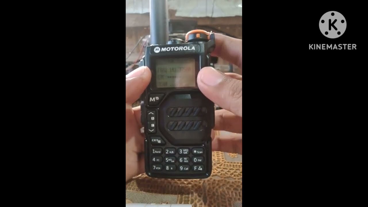 unboxing Motorola x8 and how to change freq step and fm mode request by ka radiong @norsan2722