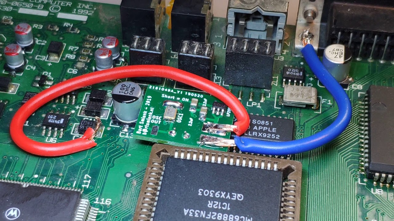 Macintosh LC III, crystal replaced with oscillator to fix boot issue