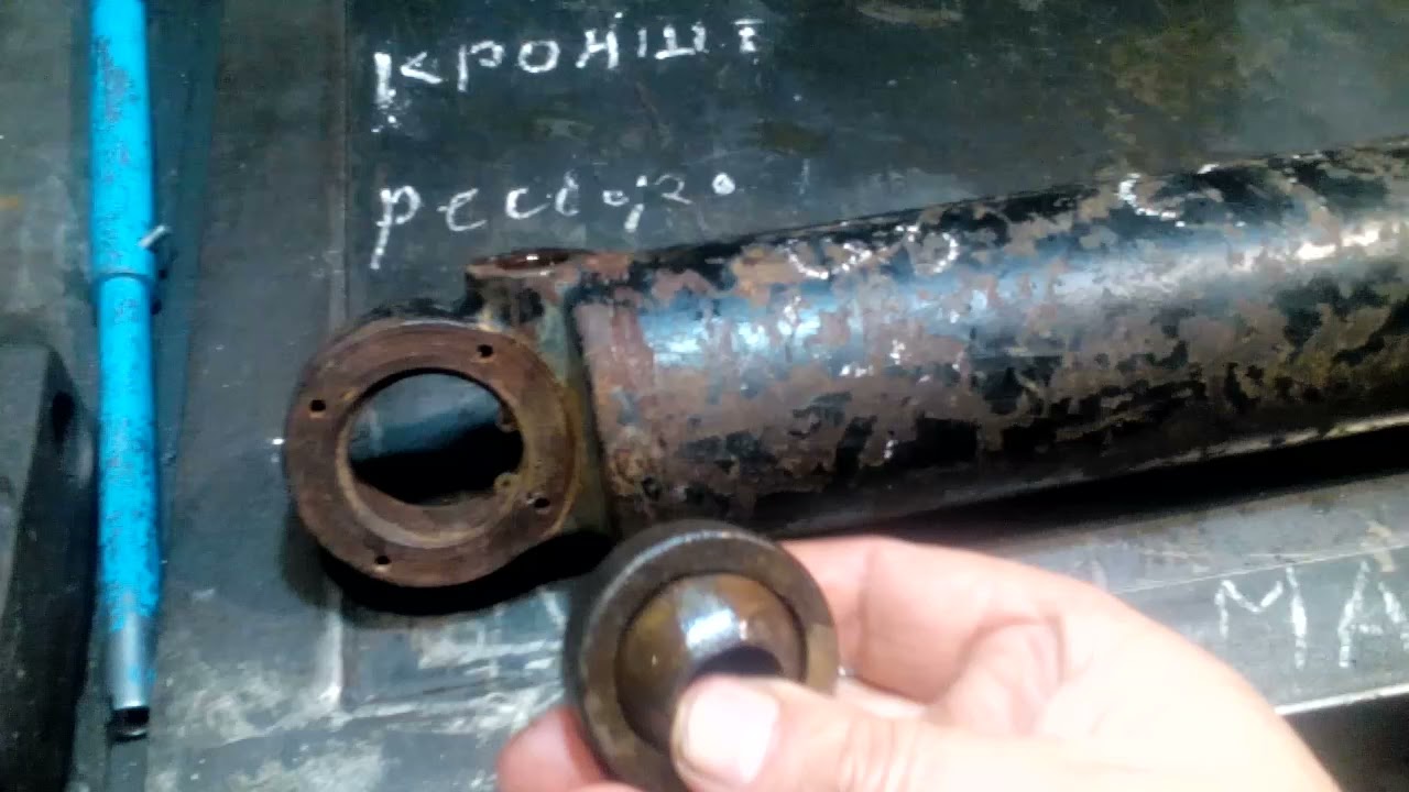 С КрАЗ перешёл давать советы водителям УРАЛа.  (186)