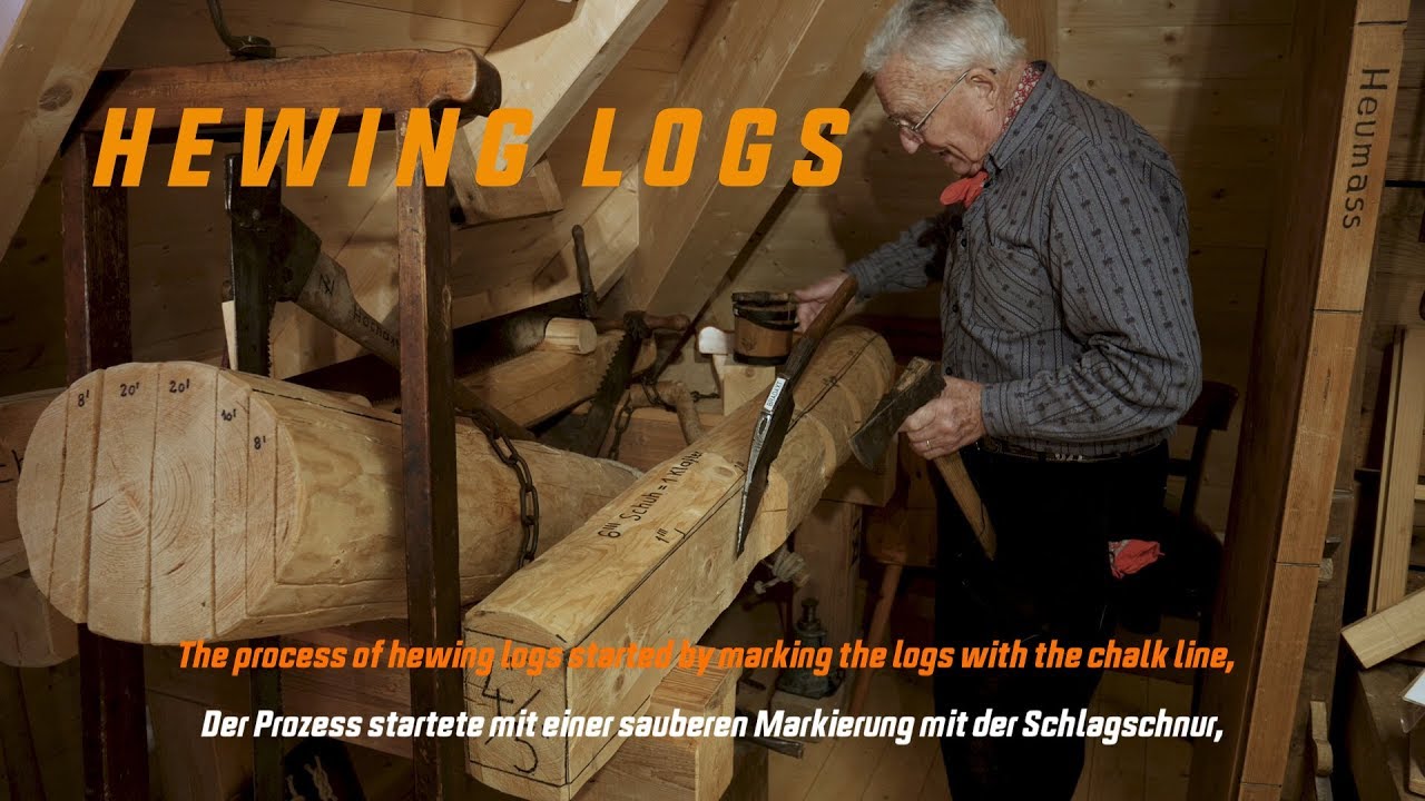 Handwerkskunst, beschlagen von Rundholz zu Kantholz