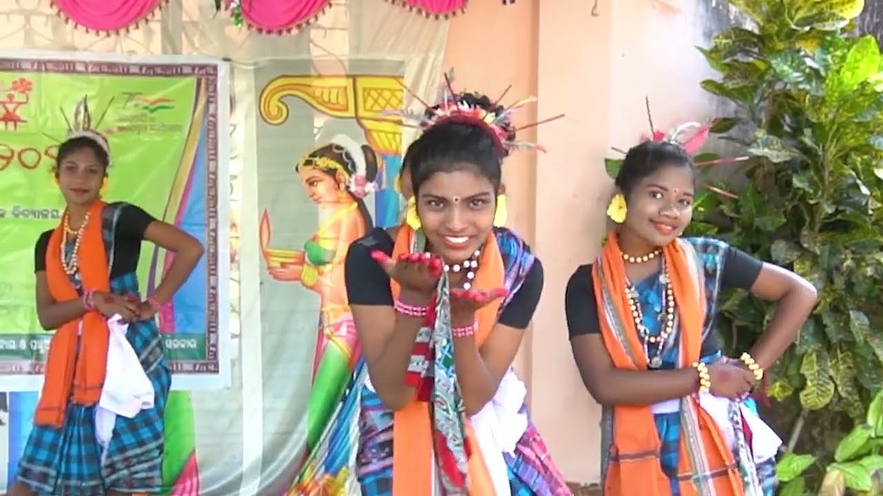 Saragi Phula Dance (Kudutuli Girls High School)
