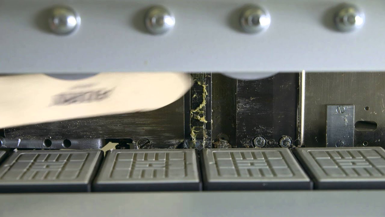 Edgebanding with GluJet application system - zero joints with PUR glue