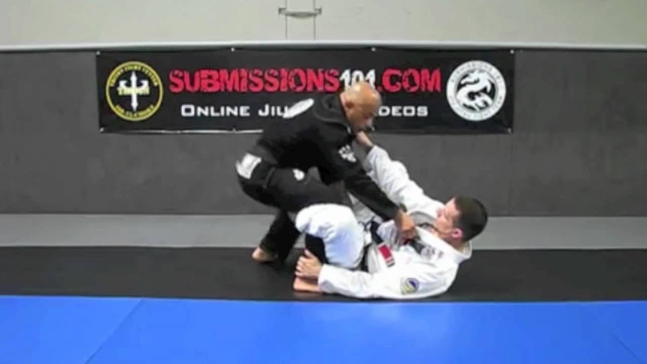 Switch Kick Guard Pass with Renato Tavares