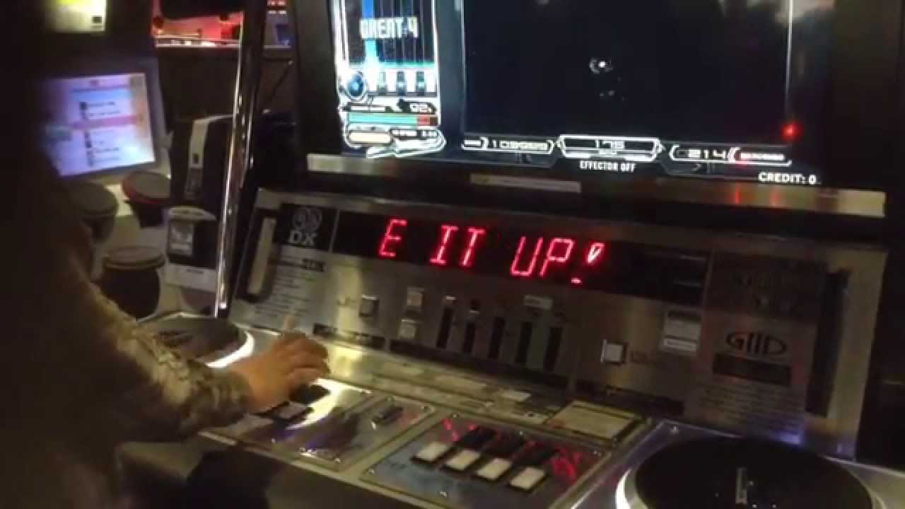 [Arcade] Beatmania IIDX 22 Pendual at round one