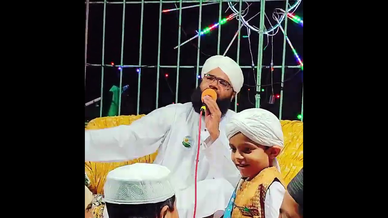 Kia bataon k kia Madina he By Hafiz Raza Ali Qadri like Share comment 
