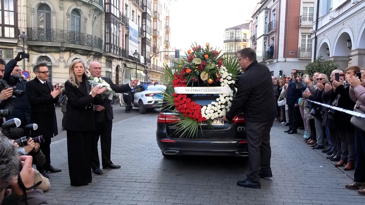 Miles de personas despiden a Concha Velasco en Valladolid