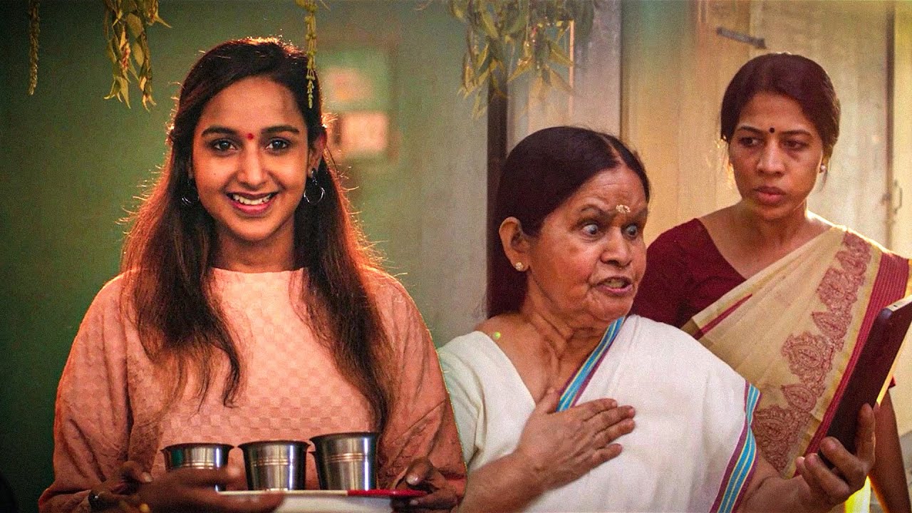 ഒരു ജെട്ടി ഇട്ട പെണ്ണിനേം കൊണ്ട് വന്നിരിക്കുന്നൂ | Vayasethrayaayi? Muppathiee..!! Movie Scene