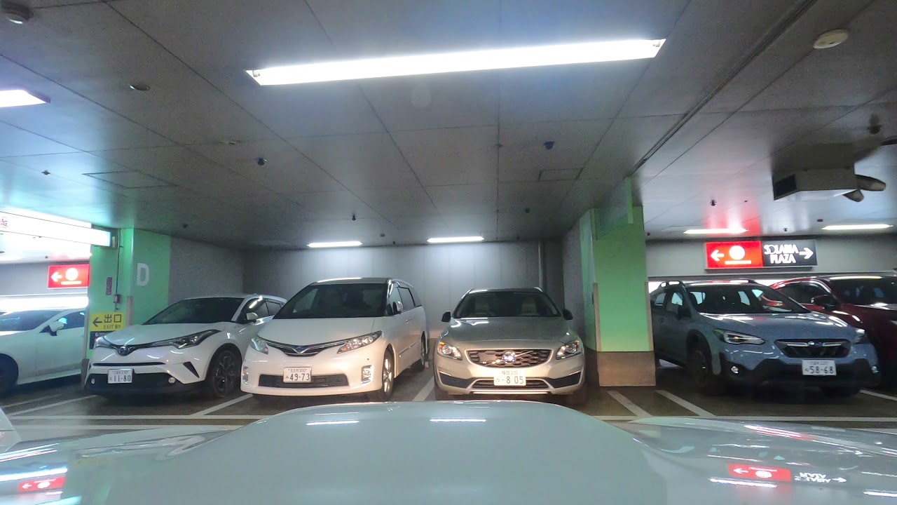 ソラリアターミナル駐車場（福岡市）★車載動画★でっかいから待たずに停めれる