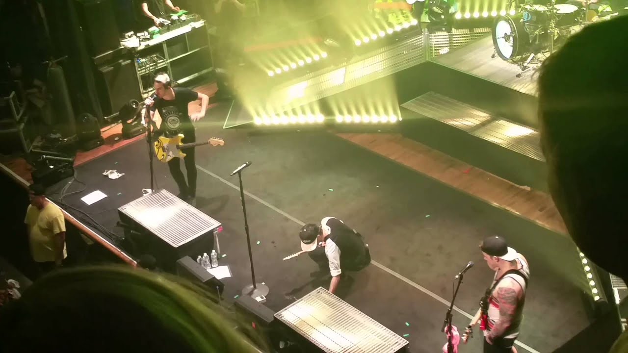 All Time Low -Houston HOB - Sugar we're going Down