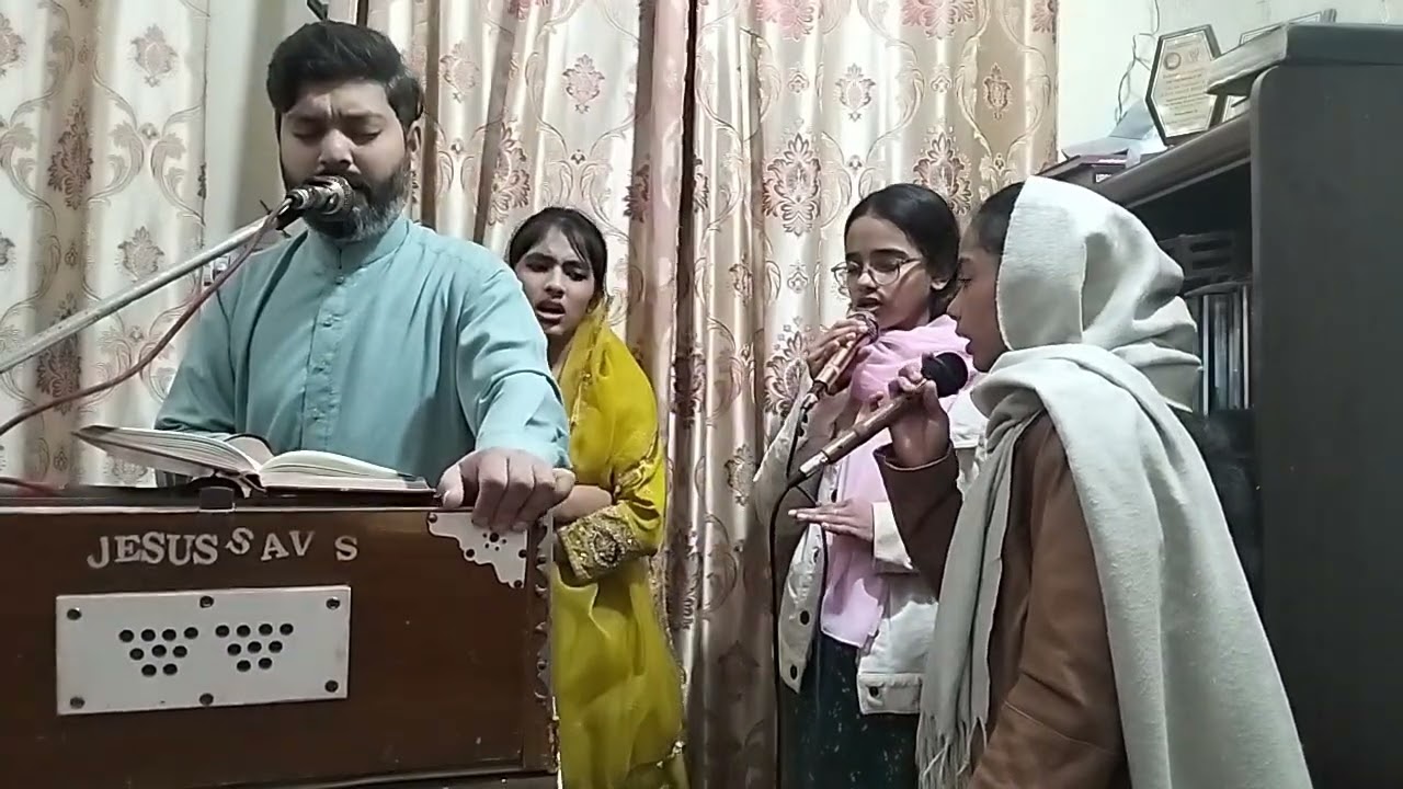 tera kalam zamaane mein ai khuda banda #lifeisbutadream #khuda #jesussongs 