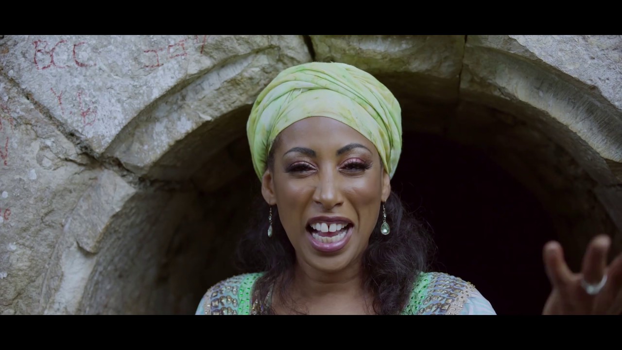 Malou Beauvoir feat. Paul Beaubrun - “Rasenbleman” (Official Video Song)
